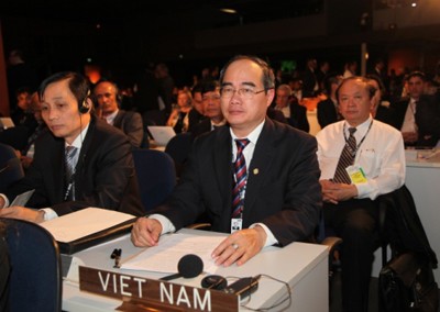 Pada KTT Rio+20, Vietnam  mengajukan gagasan membentuk pusat ekonomi hijau - ảnh 1